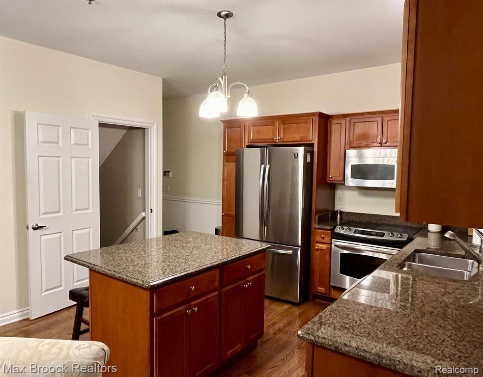 1607 PENINSULA Court, 147, Canton, MI 48187 — Photo 10
