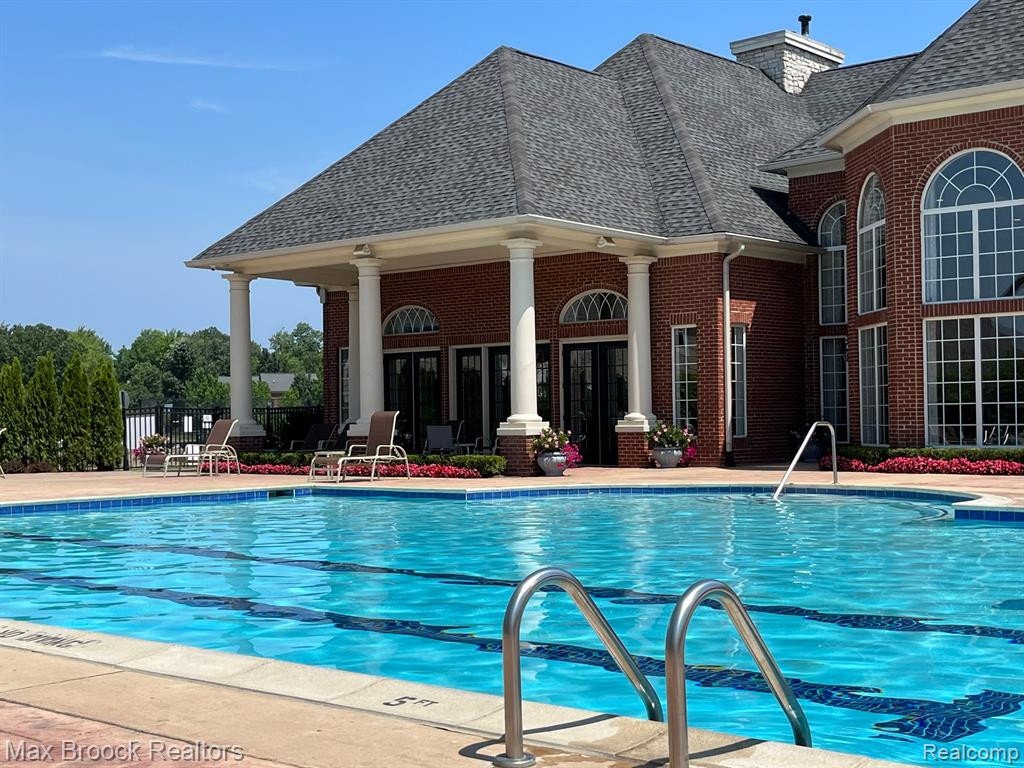 1607 PENINSULA Court, 147, Canton, MI 48187 — Photo 37