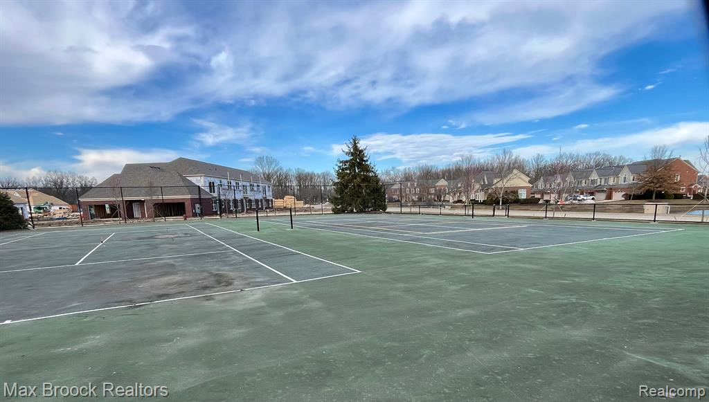 1607 PENINSULA Court, 147, Canton, MI 48187 — Photo 46
