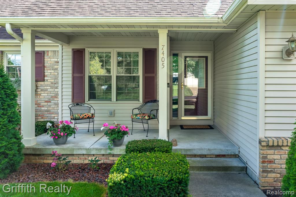 7405 CHARLES Court, Linden, MI 48451 — Photo 4