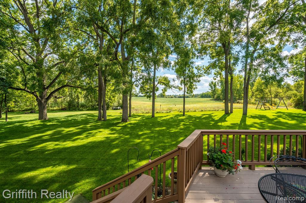 7405 CHARLES Court, Linden, MI 48451 — Photo 5