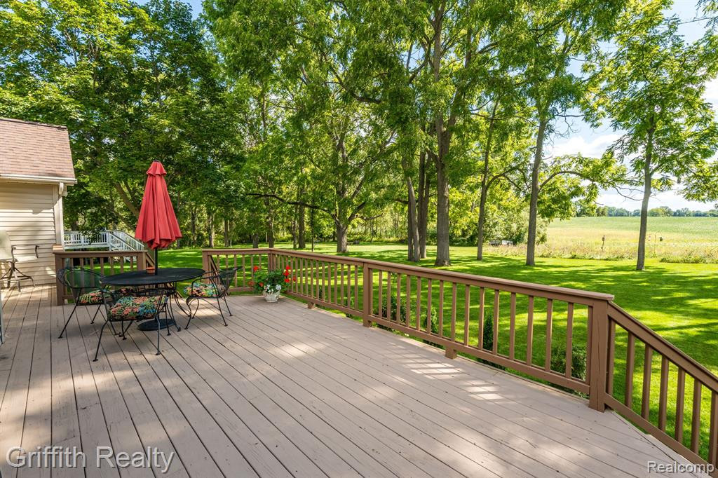 7405 CHARLES Court, Linden, MI 48451 — Photo 37