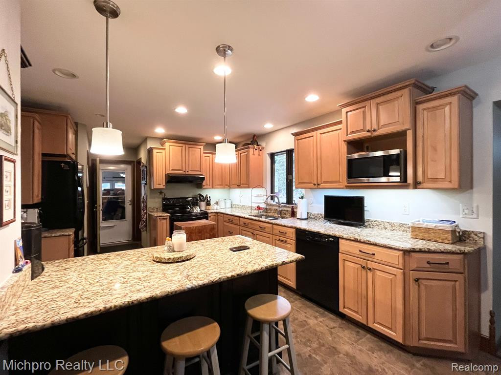 1185 SISSON Road, Imlay City, MI 48444 — Photo 5