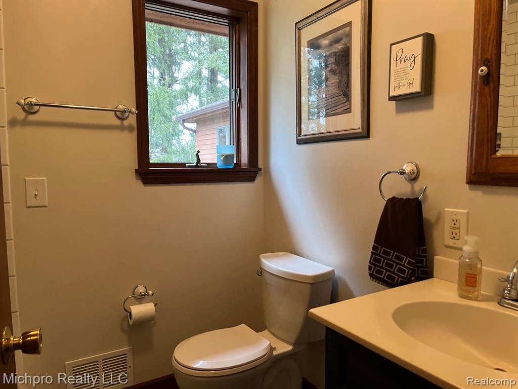 1185 SISSON Road, Imlay City, MI 48444 — Photo 17