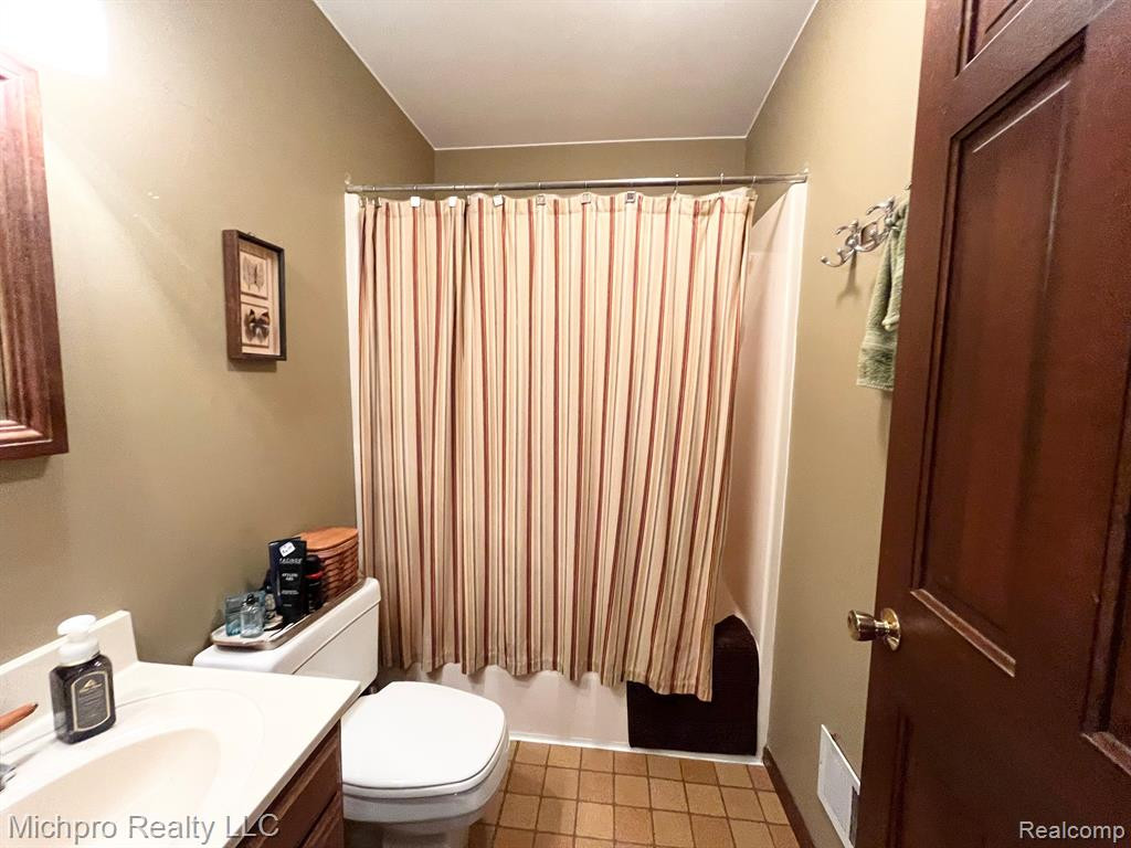1185 SISSON Road, Imlay City, MI 48444 — Photo 32