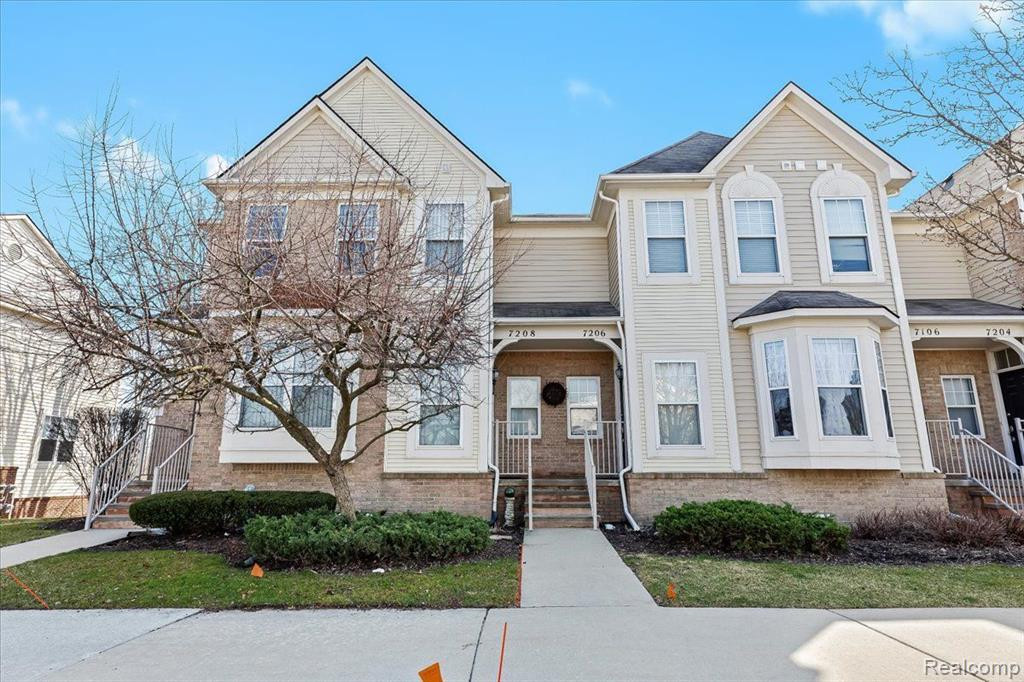 7208 HERON HILLS Drive, Walled Lake, MI 48390 — front exterior