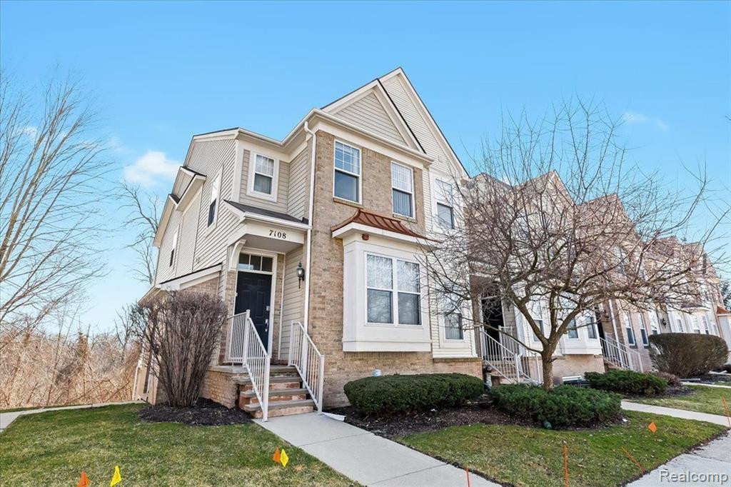7208 HERON HILLS Drive, Walled Lake, MI 48390 — Photo 5