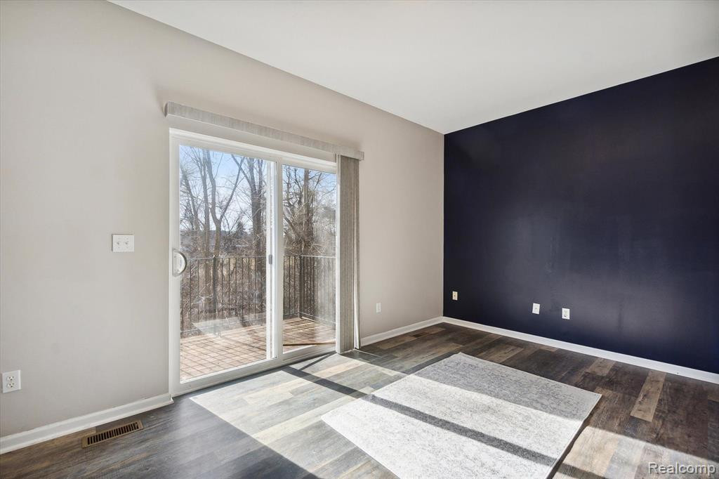 1616 RED HICKORY, Howell, MI 48855 — Photo 16