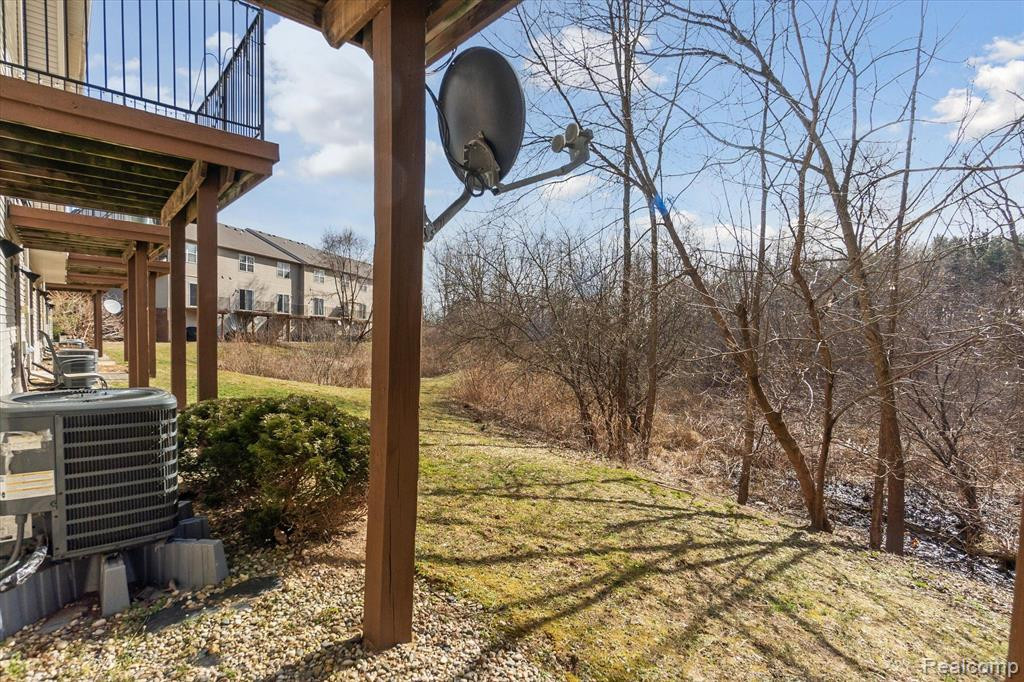 1616 RED HICKORY, Howell, MI 48855 — Photo 36
