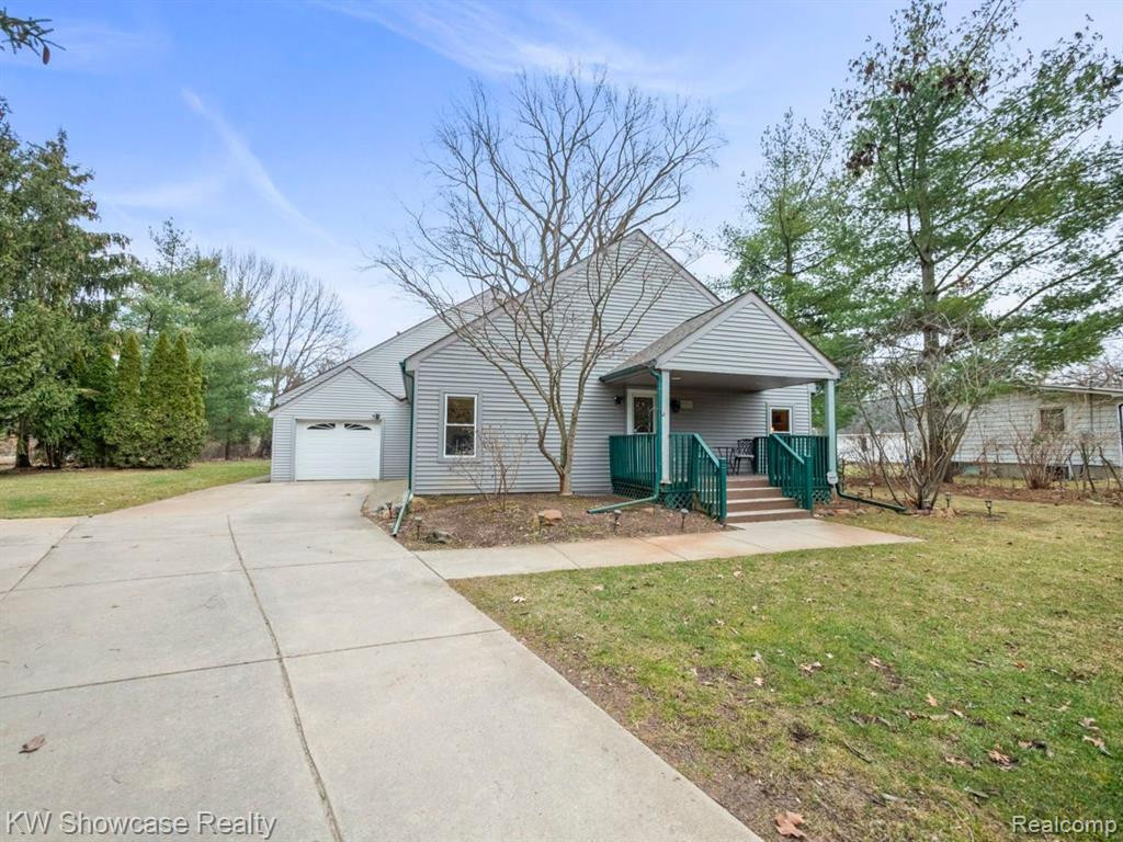 443 LOCHAVEN Road, Waterford, MI 48327 — Photo 4