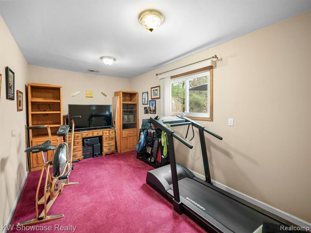 443 LOCHAVEN Road, Waterford, MI 48327 — Photo 34
