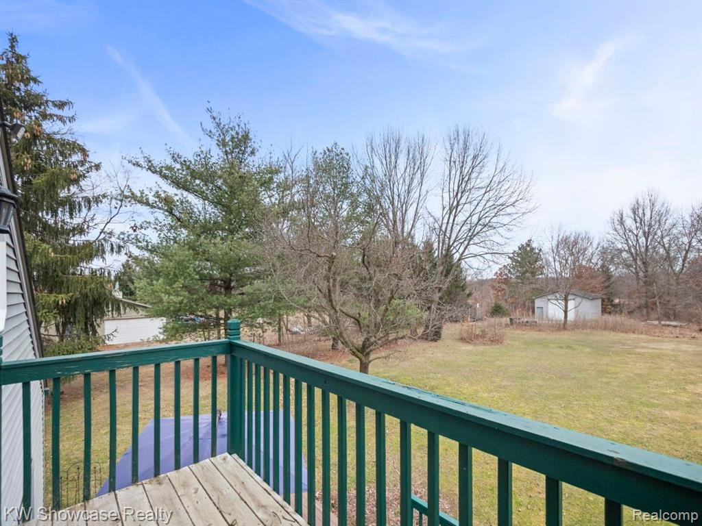 443 LOCHAVEN Road, Waterford, MI 48327 — Photo 40