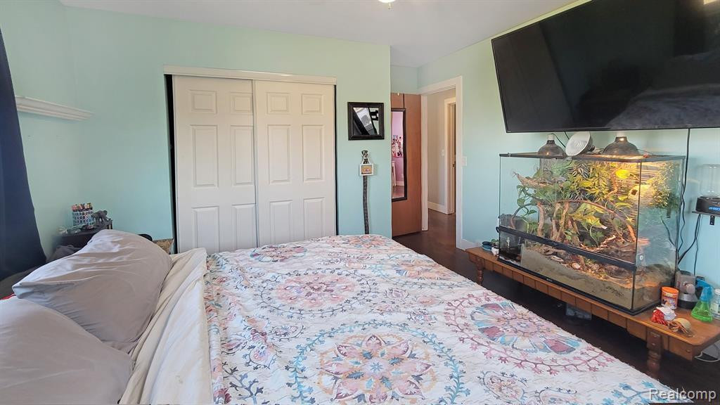 6316 NIGHTINGALE Drive, Flint, MI 48506 — Photo 11