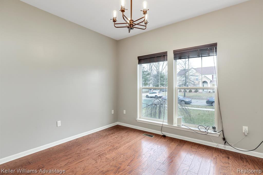 15824 PEBBLEBROOK Drive, Van Buren, MI 48111 — Photo 7