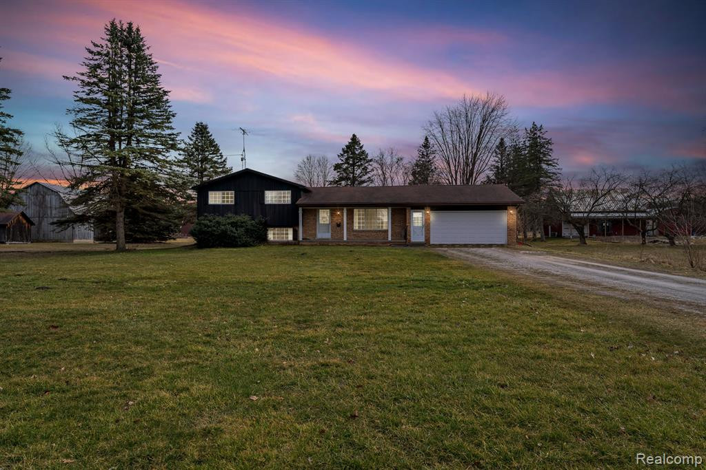 7371 Trumble Road, St. Clair, MI 48079 — Photo 2