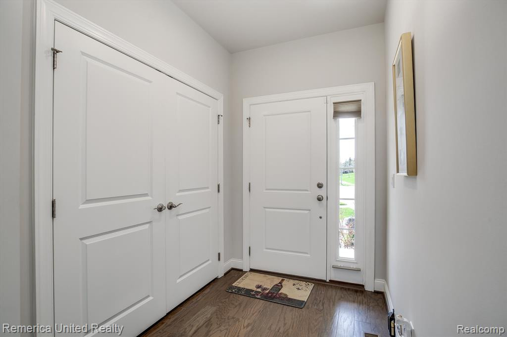 23884 SEMINOLE Trail, Novi, MI — Photo 8