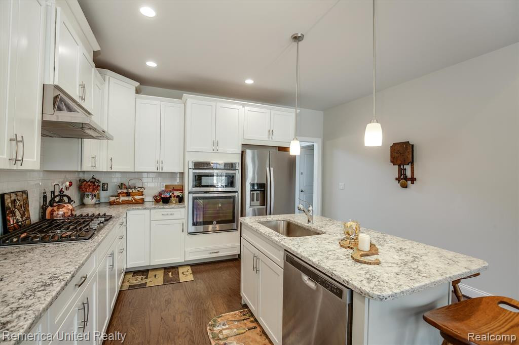 23884 SEMINOLE Trail, Novi, MI — Photo 14