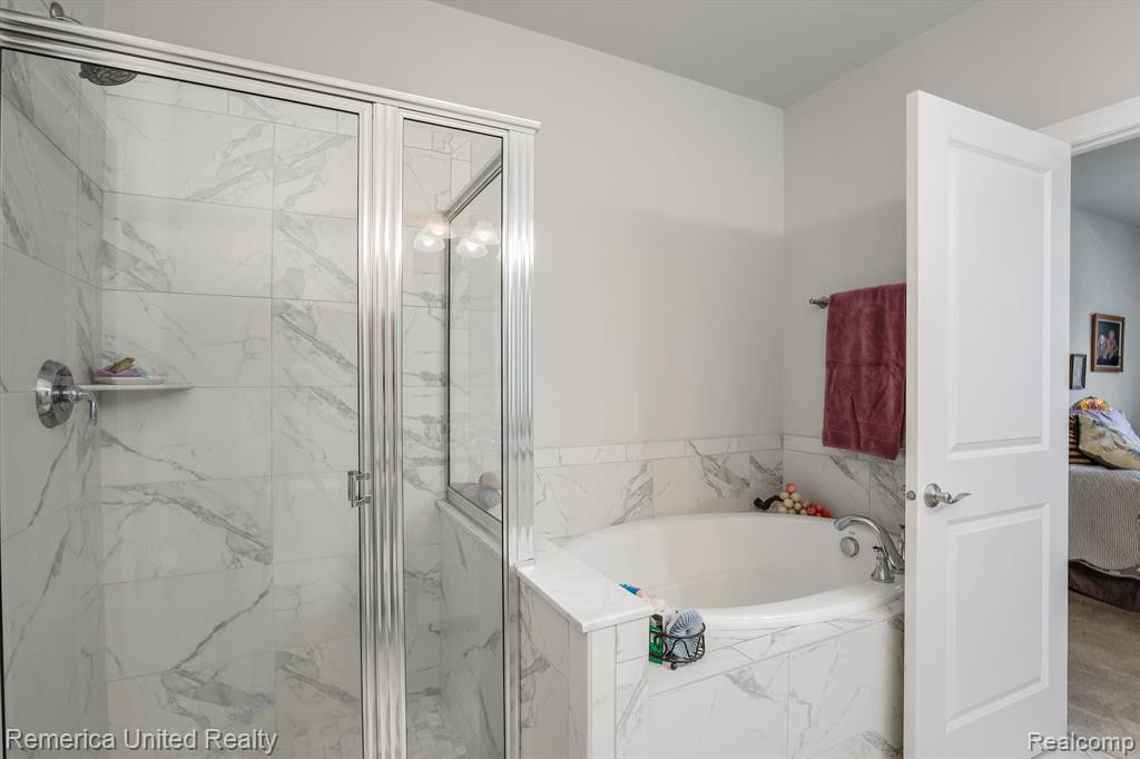 23884 SEMINOLE Trail, Novi, MI — Photo 23