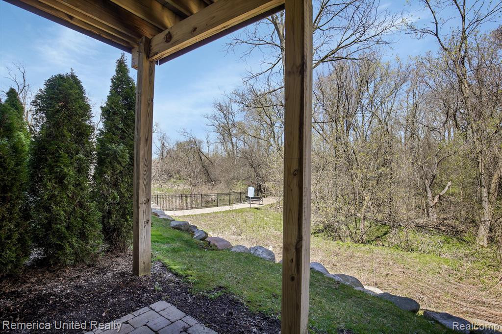 23884 SEMINOLE Trail, Novi, MI — Photo 33