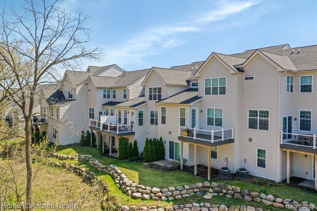 23884 SEMINOLE Trail, Novi, MI — Photo 37