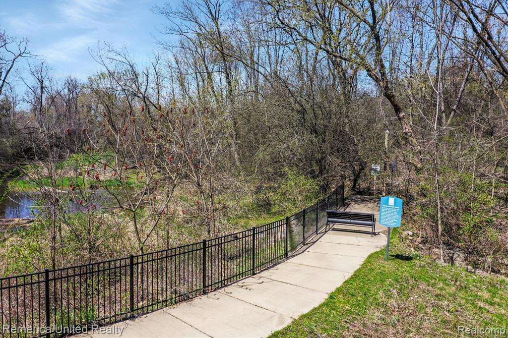 23884 SEMINOLE Trail, Novi, MI — Photo 43