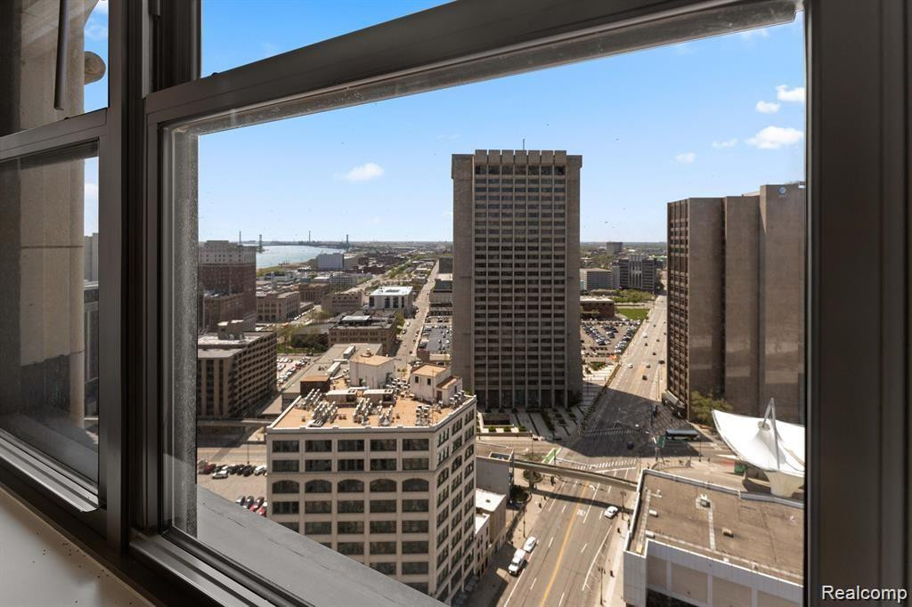 1135 Shelby Street, 2405, Detroit, MI 48226 — Photo 31