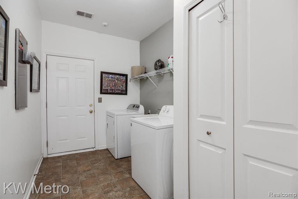 4081 ELIZABETH Avenue, Canton, MI 48188 — Photo 18