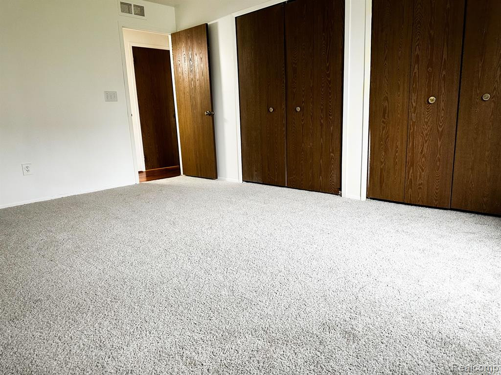 30515 W 14 MILE Road, 30, Farmington Hills, MI 48334 — Photo 9