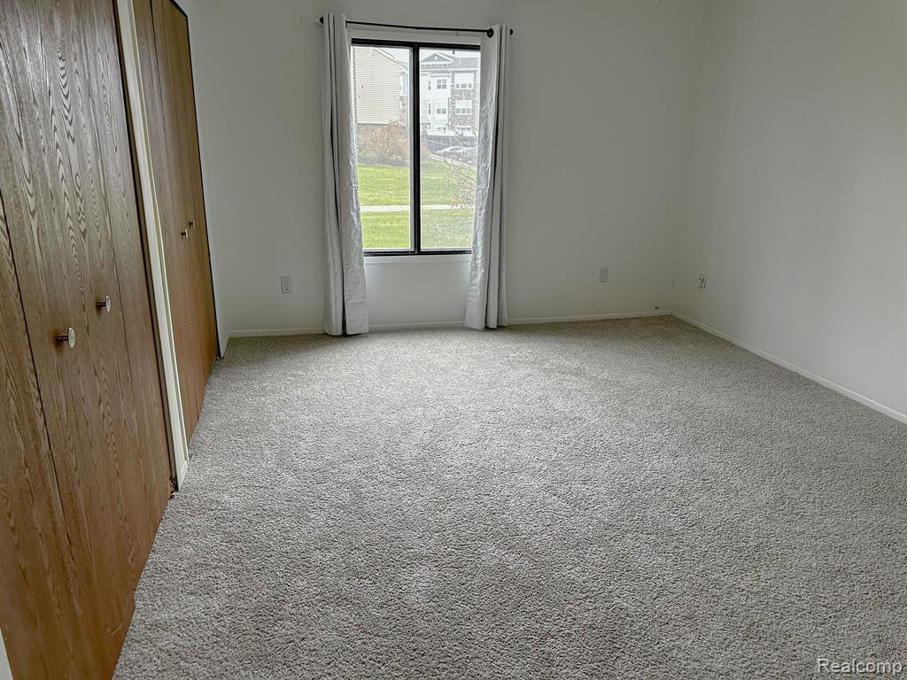 30515 W 14 MILE Road, 30, Farmington Hills, MI 48334 — Photo 10