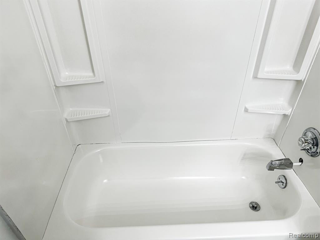 30515 W 14 MILE Road, 30, Farmington Hills, MI 48334 — Photo 13