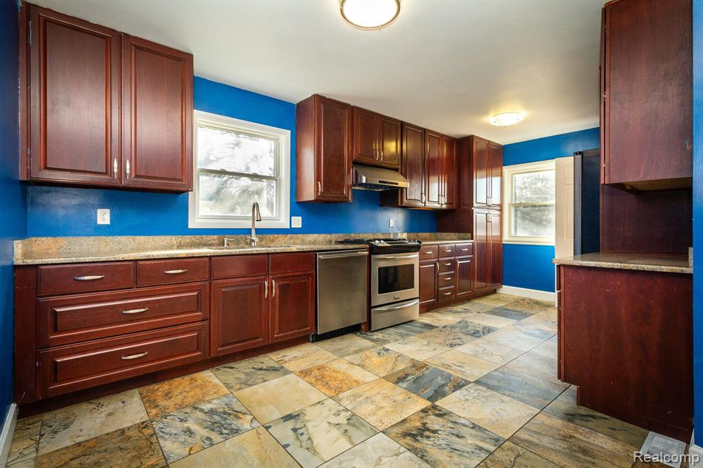 3395 JACKSON Avenue, Ann Arbor, MI 48103 — Photo 9