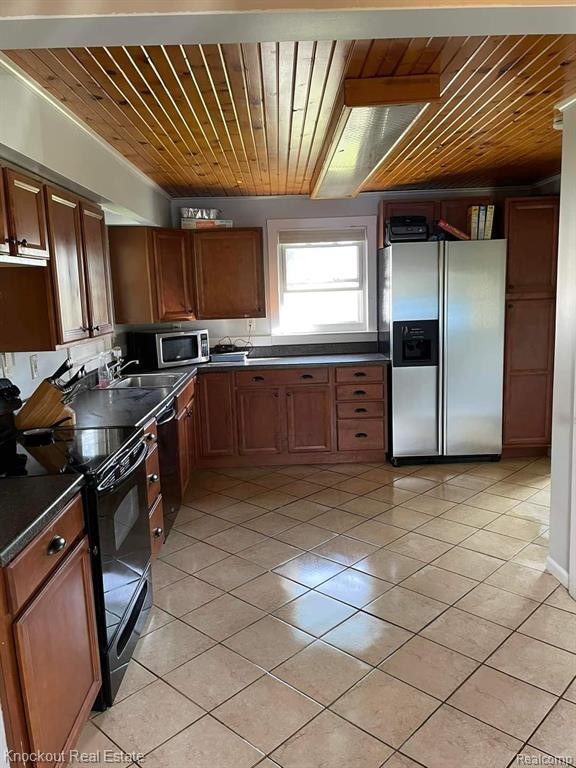 4130 N PORTSMOUTH Road, Saginaw, MI 48601 — Photo 6