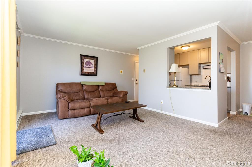 7040 Villa Drive, 8, Waterford, MI 48327 — Photo 7