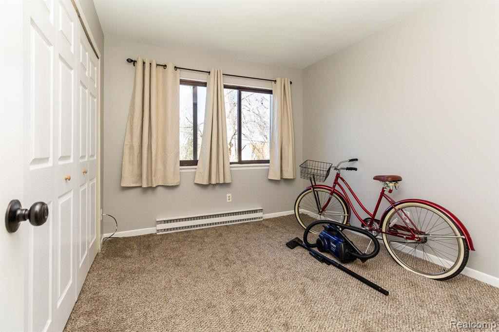 7040 Villa Drive, 8, Waterford, MI 48327 — Photo 19