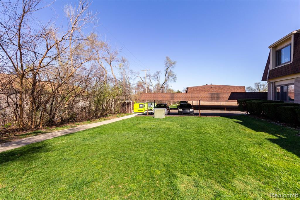 7040 Villa Drive, 8, Waterford, MI 48327 — Photo 25