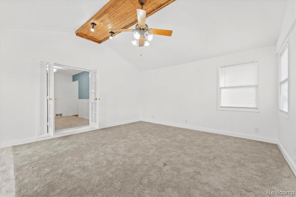 450 MAPLEGROVE, Highland, MI 48356 — Photo 8