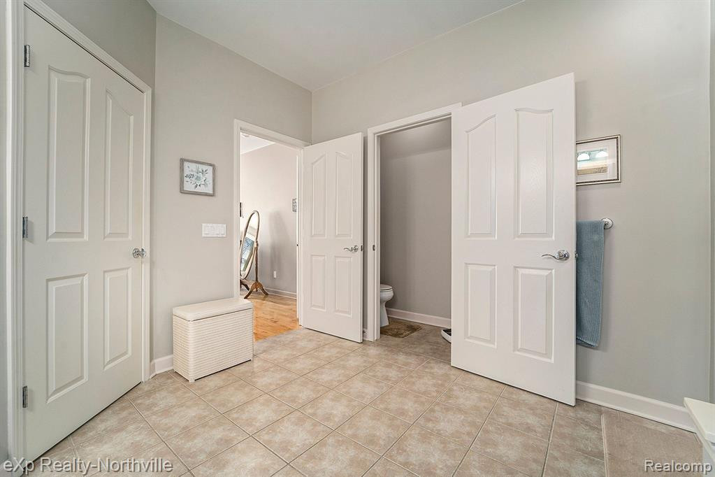 49131 RAINBOW Lane N, Northville, MI 48168 — Photo 18