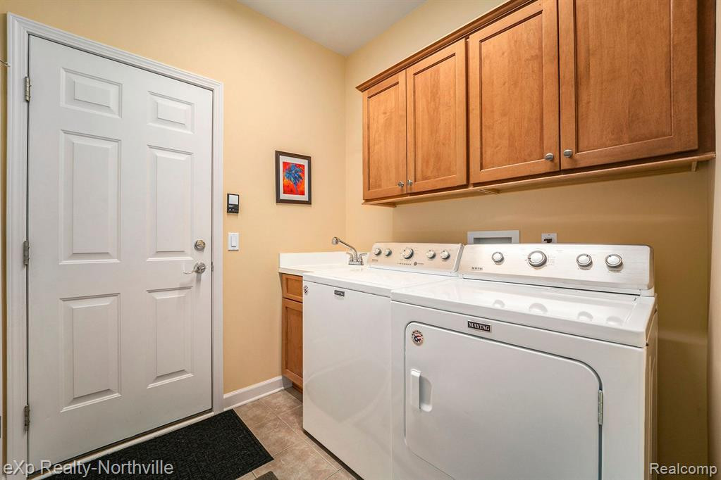 49131 RAINBOW Lane N, Northville, MI 48168 — Photo 24