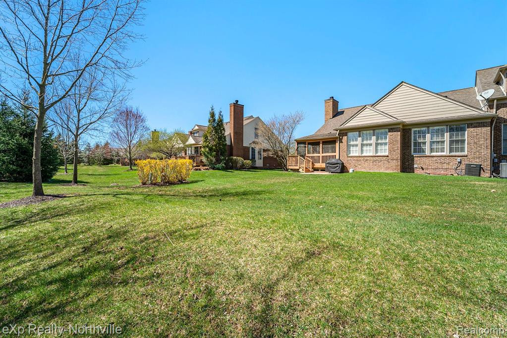 49131 RAINBOW Lane N, Northville, MI 48168 — Photo 33