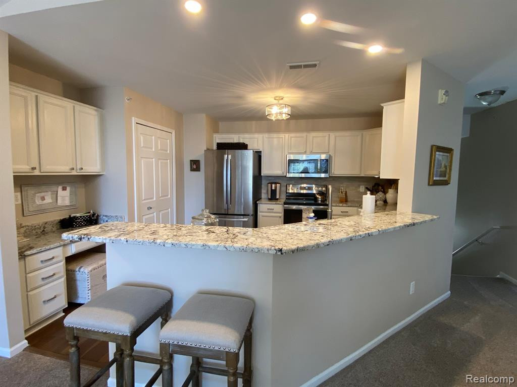 23202 ALEXA Drive, Walled Lake, MI 48390 — Photo 15