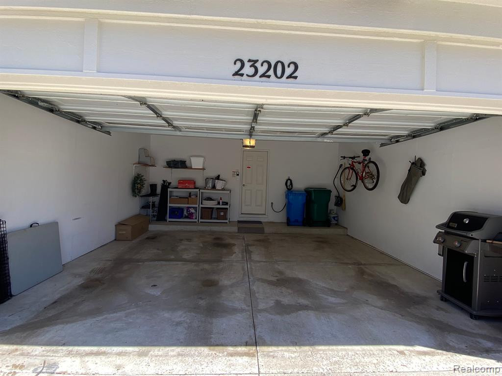 23202 ALEXA Drive, Walled Lake, MI 48390 — Photo 56
