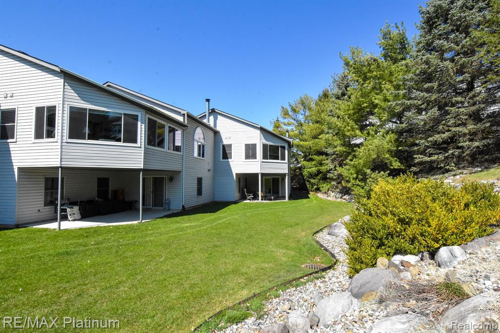 2977 W TELLURIDE, Brighton, MI 48114 — Photo 2