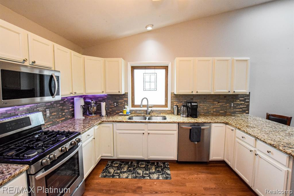 2977 W TELLURIDE, Brighton, MI 48114 — Photo 18