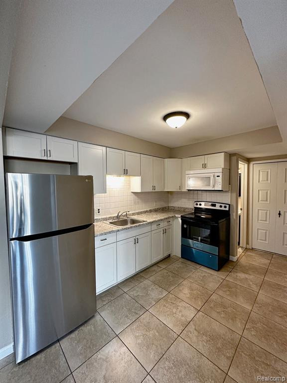 29732 CITY CENTER Drive, 4, Warren, MI 48093 — Photo 5