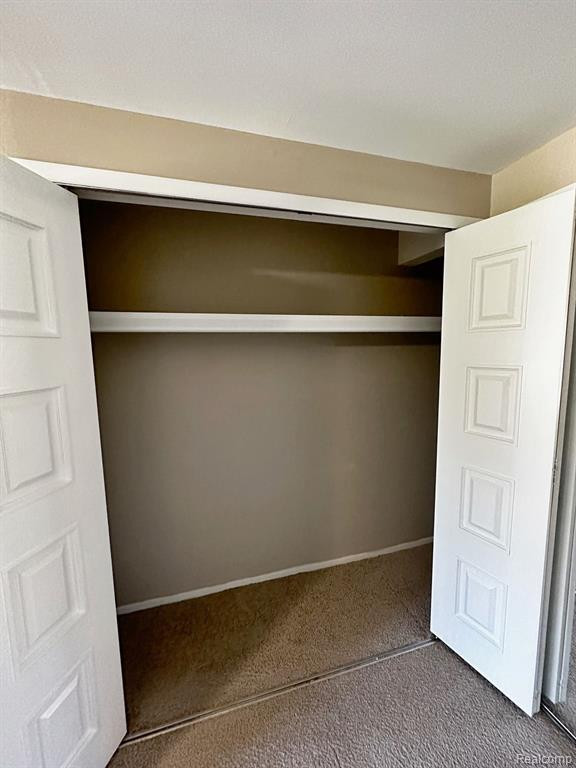 29732 CITY CENTER Drive, 4, Warren, MI 48093 — Photo 11