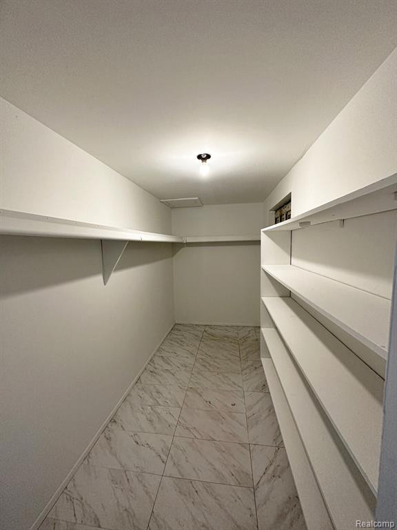 29732 CITY CENTER Drive, 4, Warren, MI 48093 — Photo 12