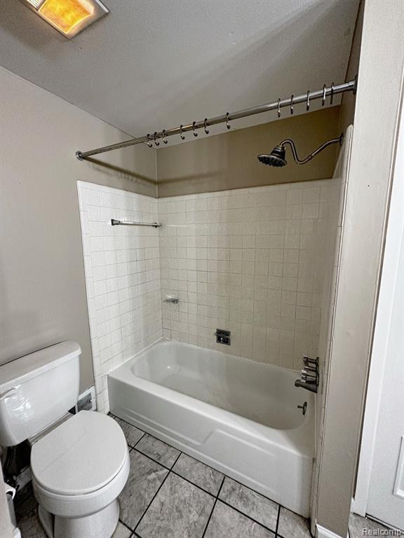 29732 CITY CENTER Drive, 4, Warren, MI 48093 — Photo 14