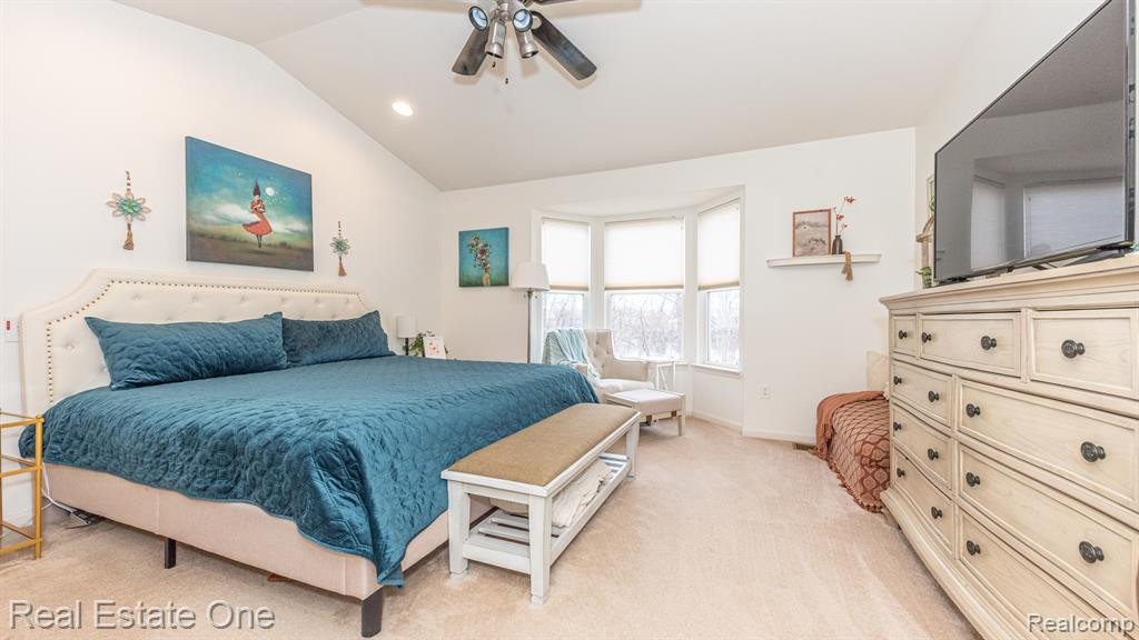 797 WOODHAVEN Drive, Commerce Twp, MI 48390 — Photo 29