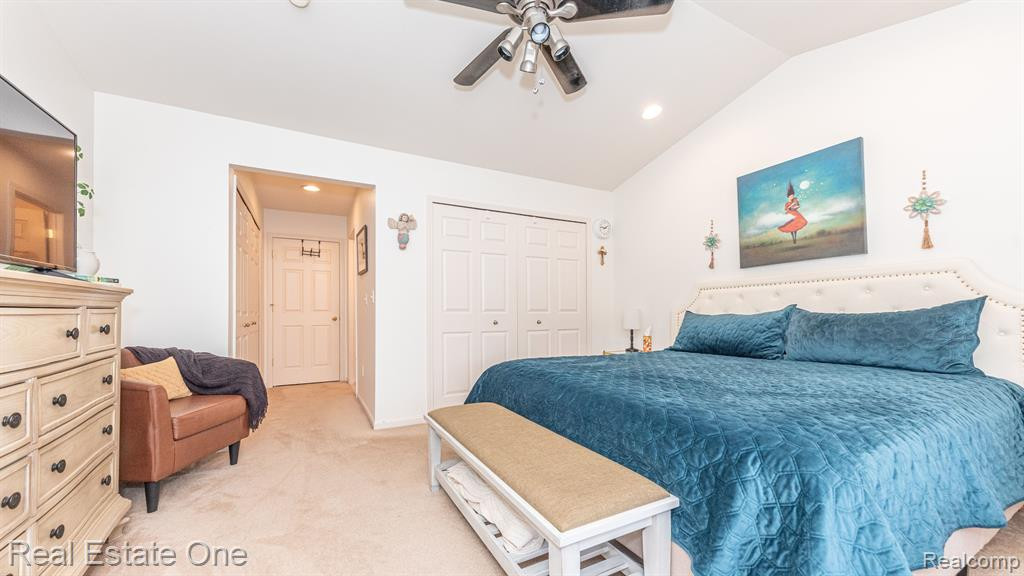 797 WOODHAVEN Drive, Commerce Twp, MI 48390 — Photo 31