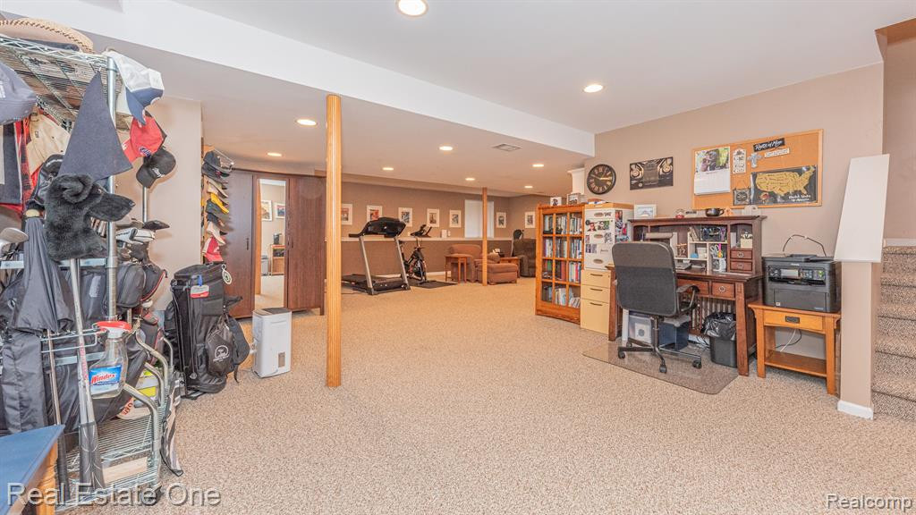 797 WOODHAVEN Drive, Commerce Twp, MI 48390 — Photo 36